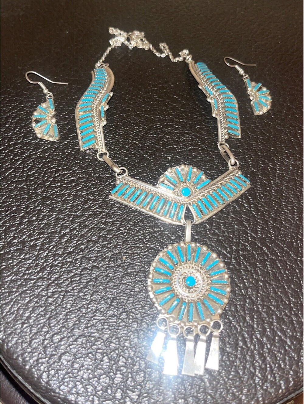 Navajo handmade sterling silver turquoise needlepoint necklace with earrings